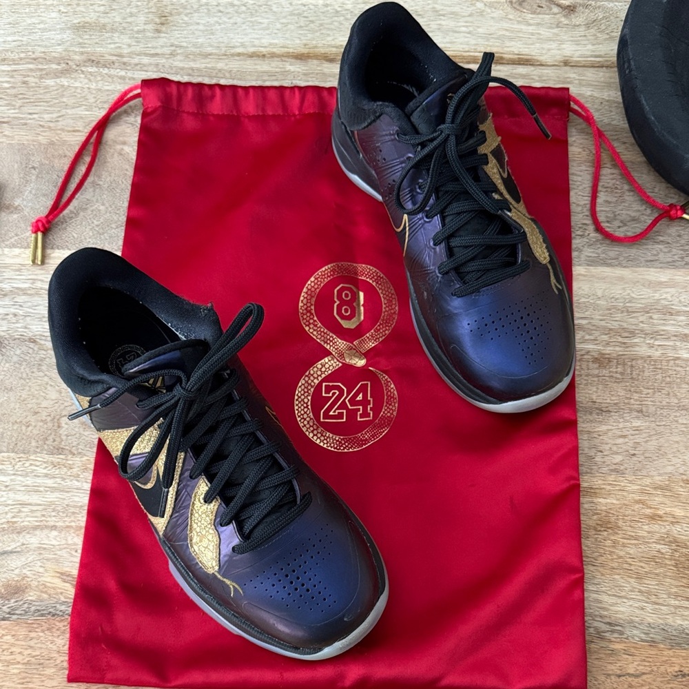 Kobe V Nike Eggplant/Black-Metallic Gold. Youth size 6.5 with box.